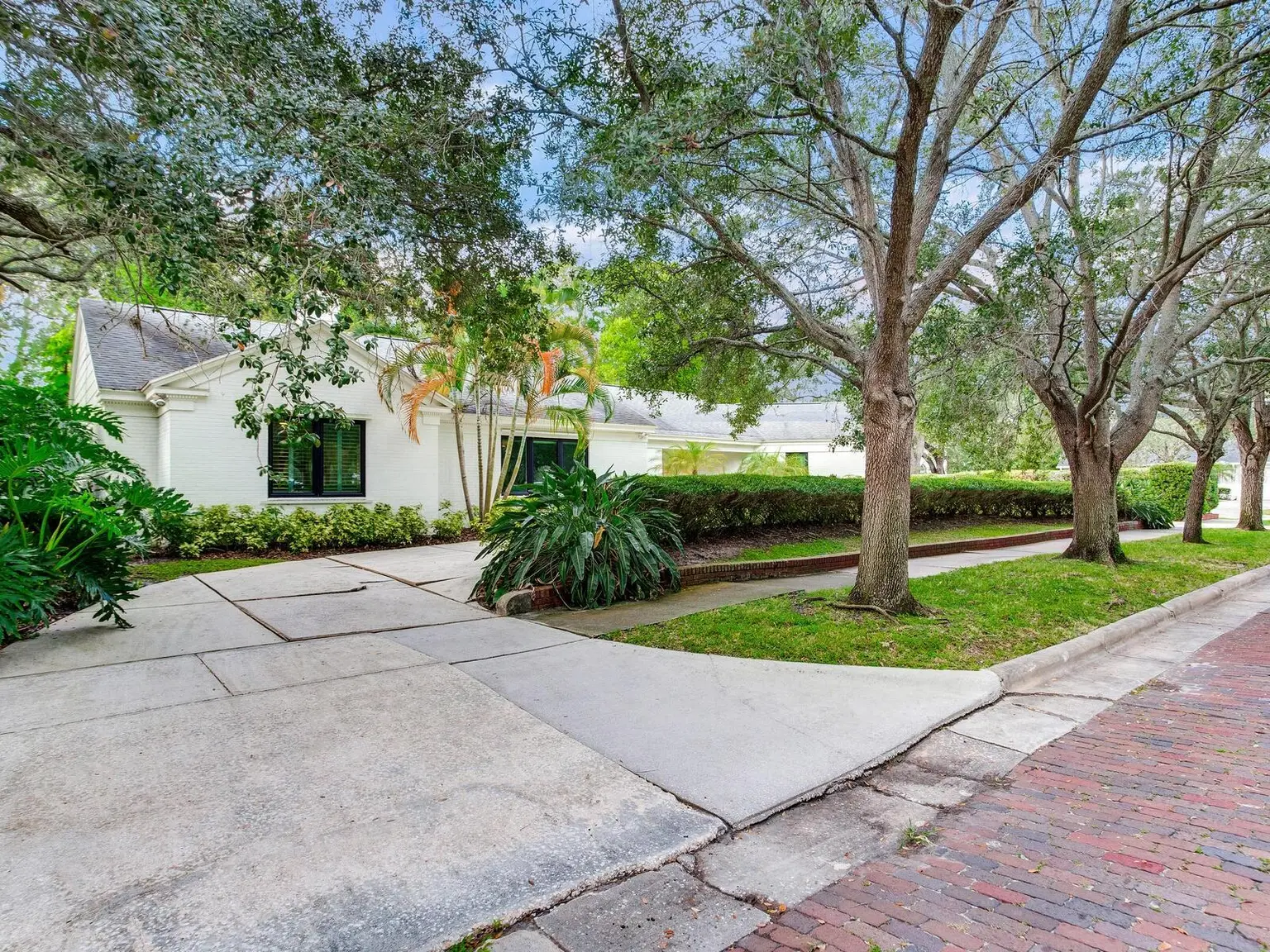3401 S ALMERIA AVENUE, TAMPA, FL, photo 4 of 48