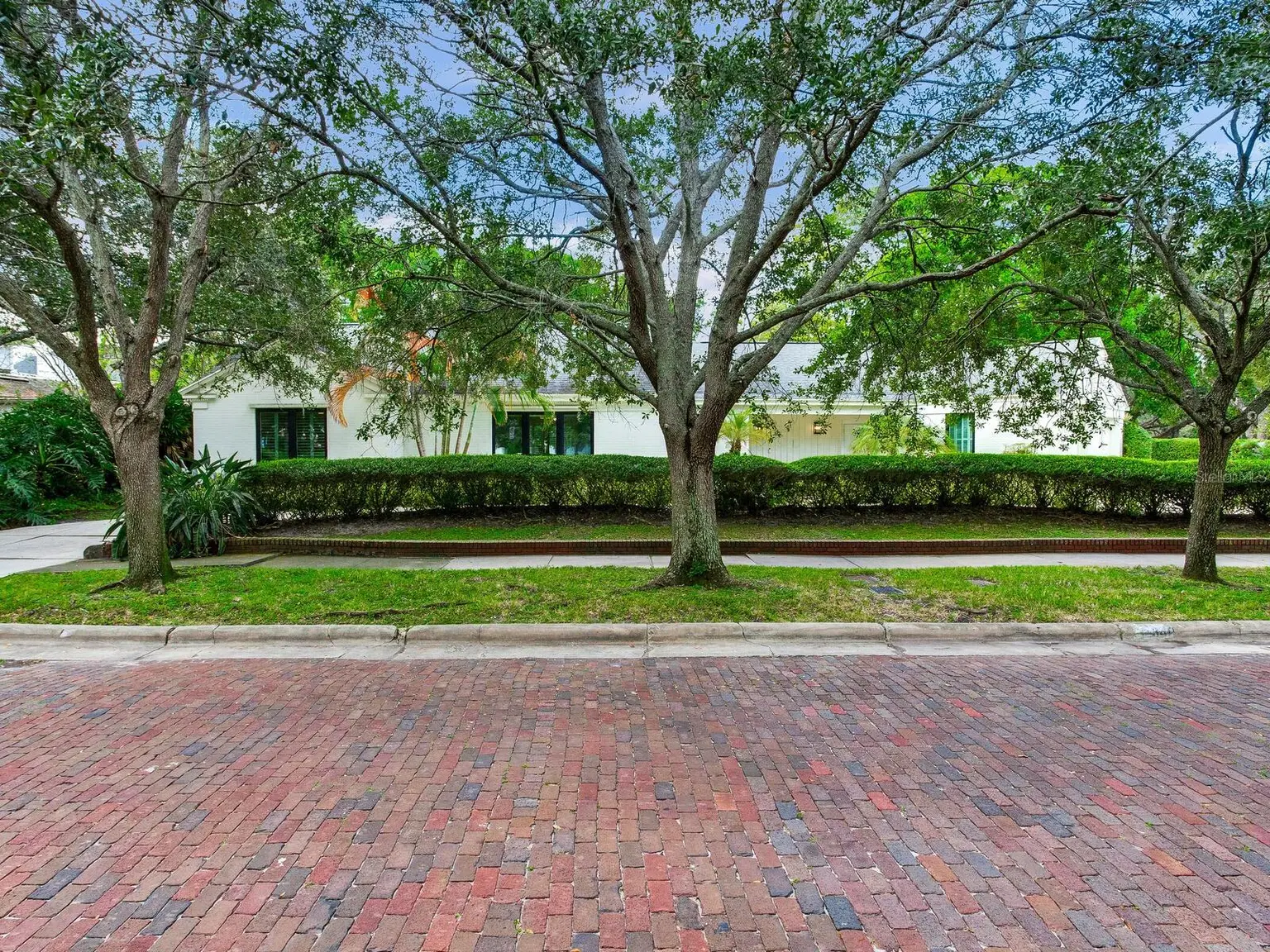 3401 S ALMERIA AVENUE, TAMPA, FL, photo 5 of 48