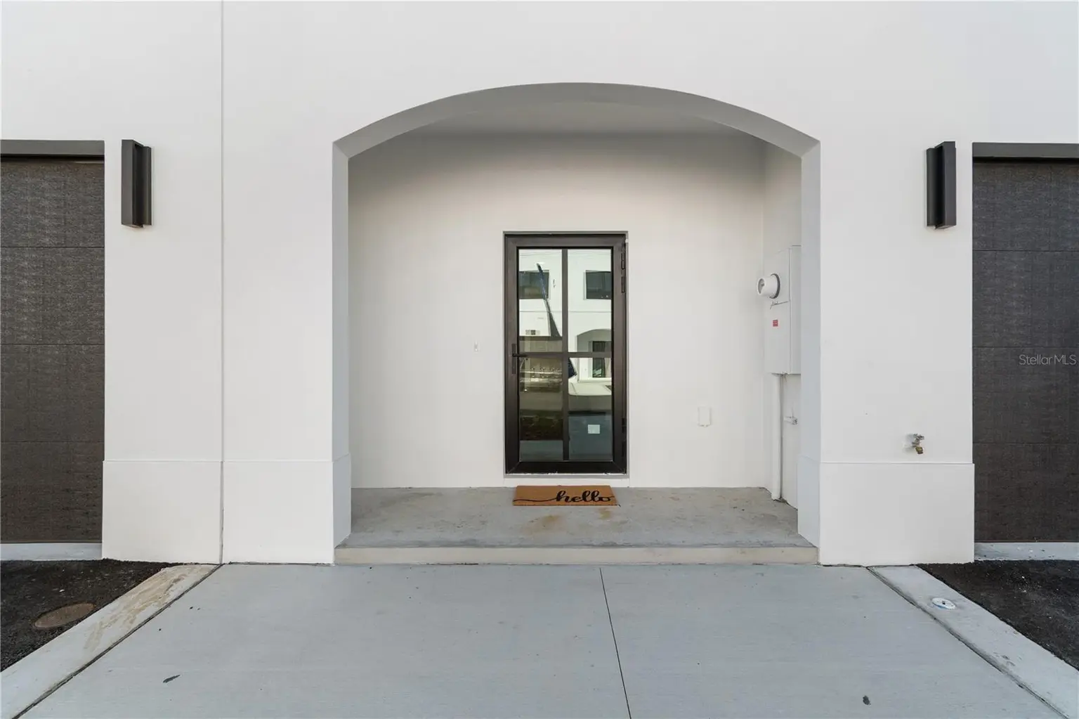 4350 CAMBIO GARDENS COURT, TAMPA, FL