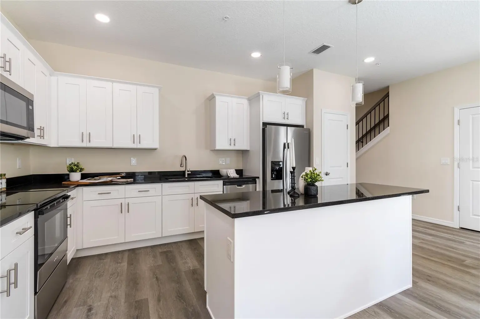 4348 CAMBIO GARDENS COURT, TAMPA, FL, photo 10 of 27
