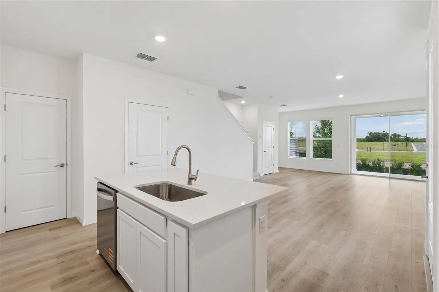 6341 JENSEN VIEW AVENUE, APOLLO BEACH, FL, photo 8 of 31
