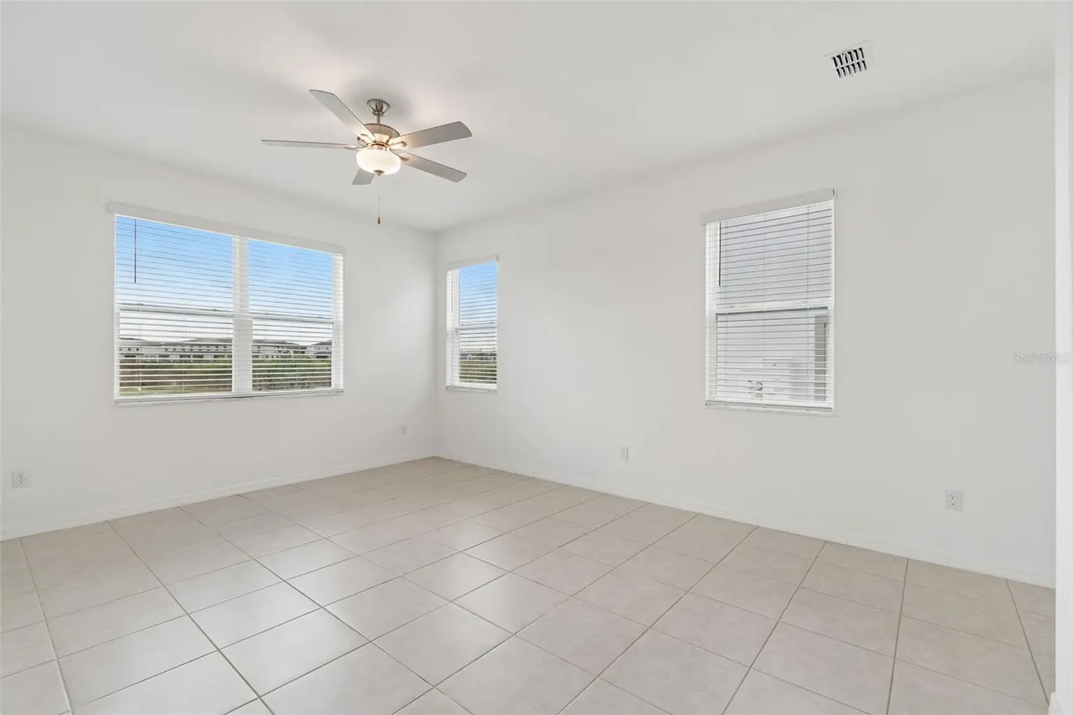 32076 POP ASH PLACE, SAN ANTONIO, FL, photo 13 of 61