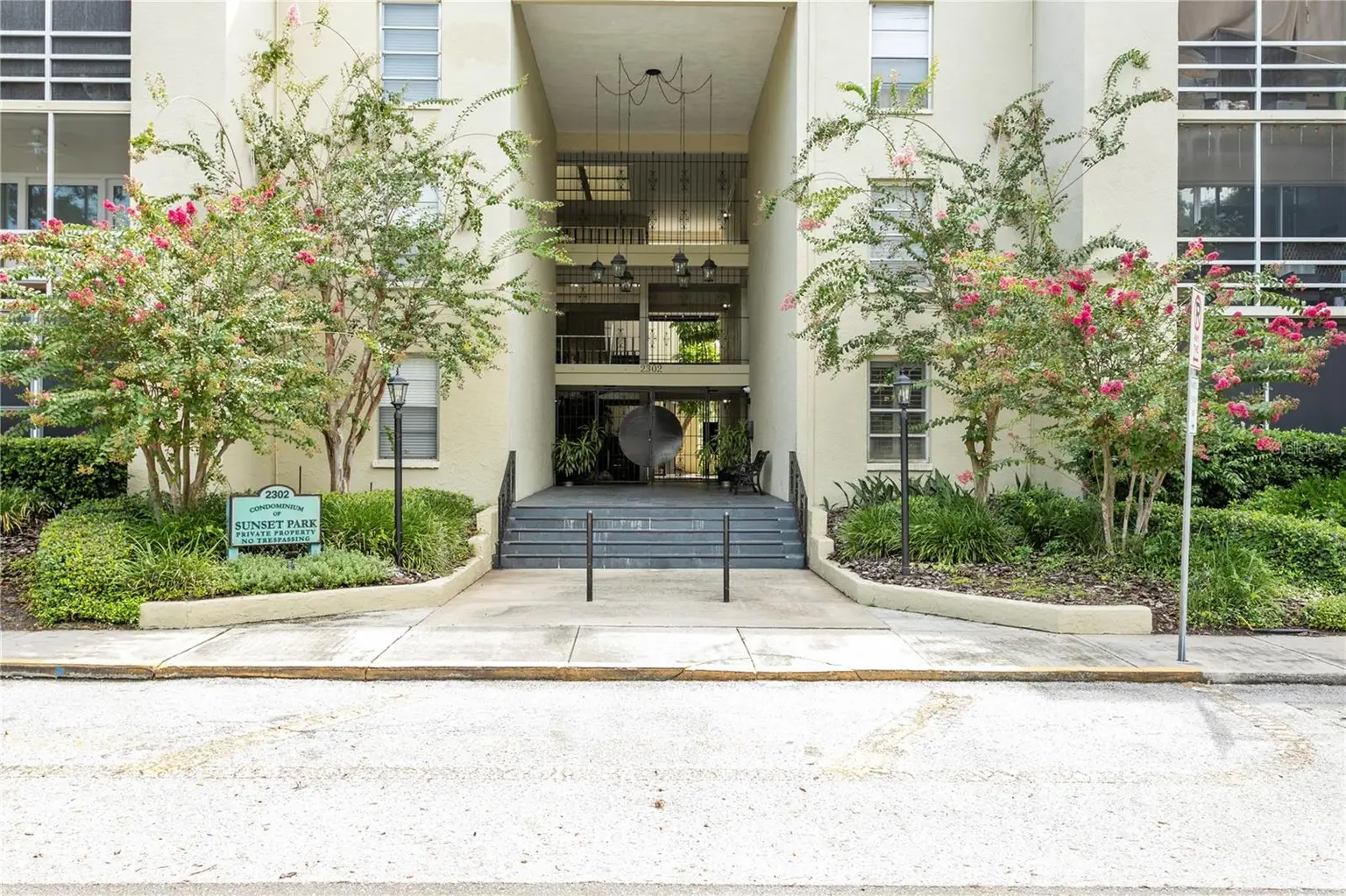 2302 S MANHATTAN AVENUE #111, TAMPA, FL