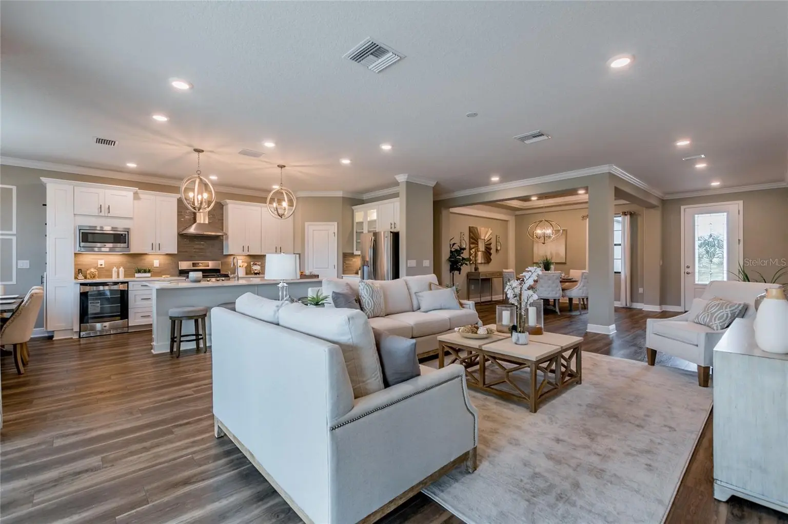 704 ESTATES BOULEVARD, TARPON SPRINGS, FL, photo 9 of 51