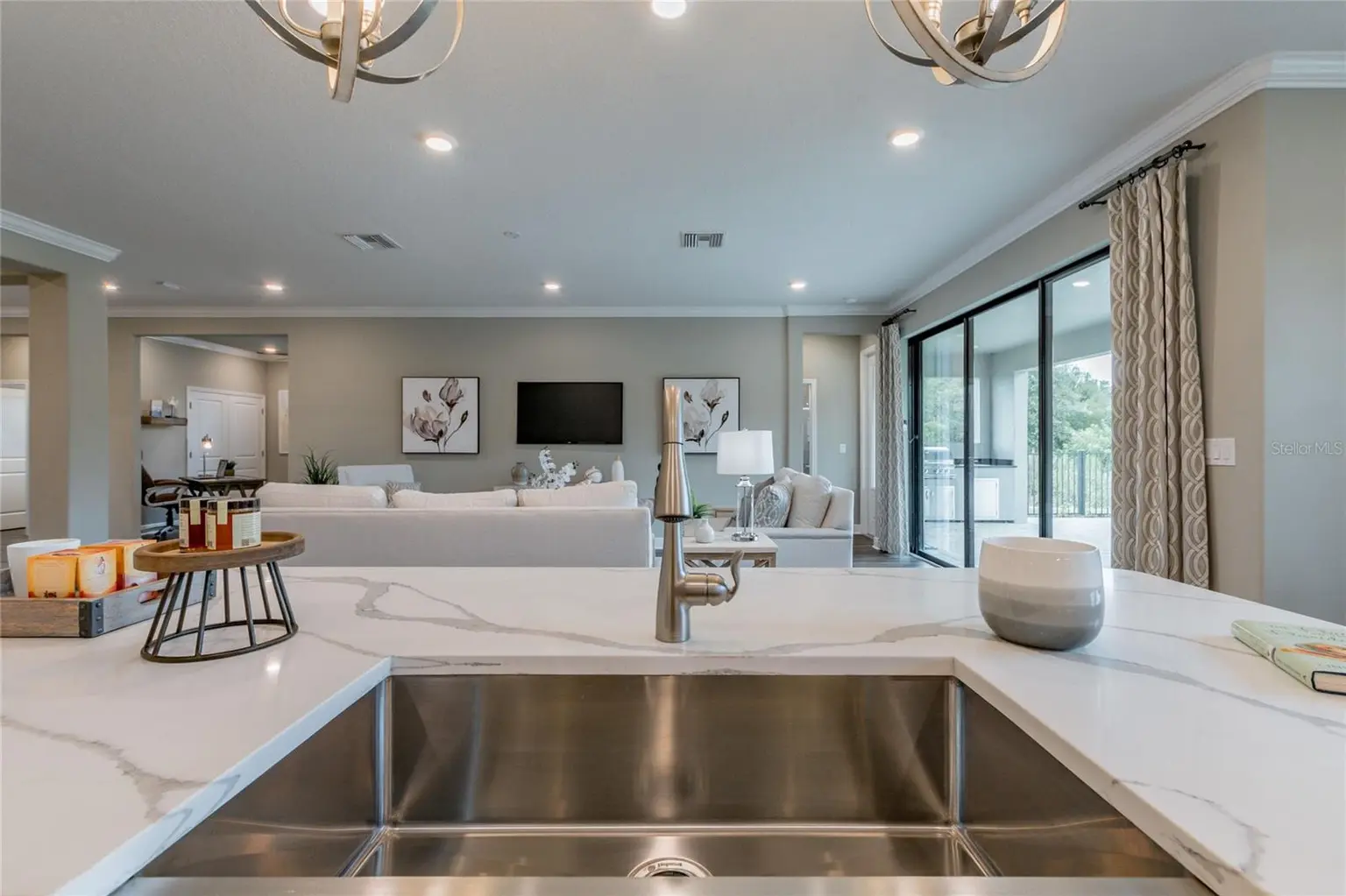 704 ESTATES BOULEVARD, TARPON SPRINGS, FL, photo 17 of 51