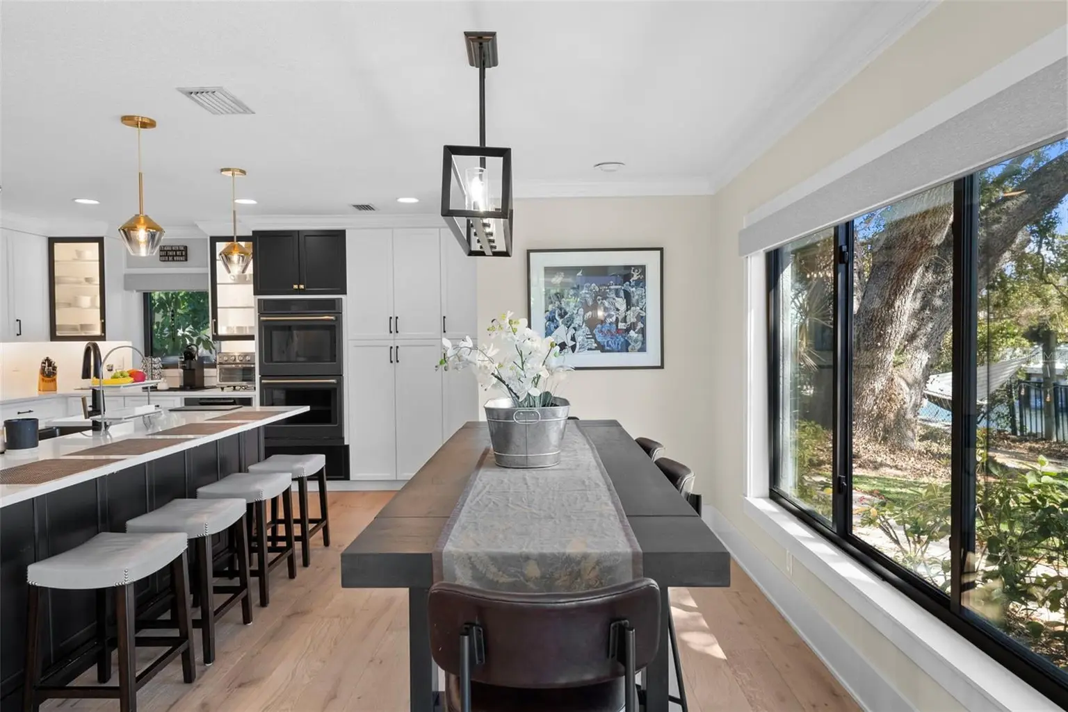 4926 W MELROSE AVENUE N, TAMPA, FL, photo 8 of 39