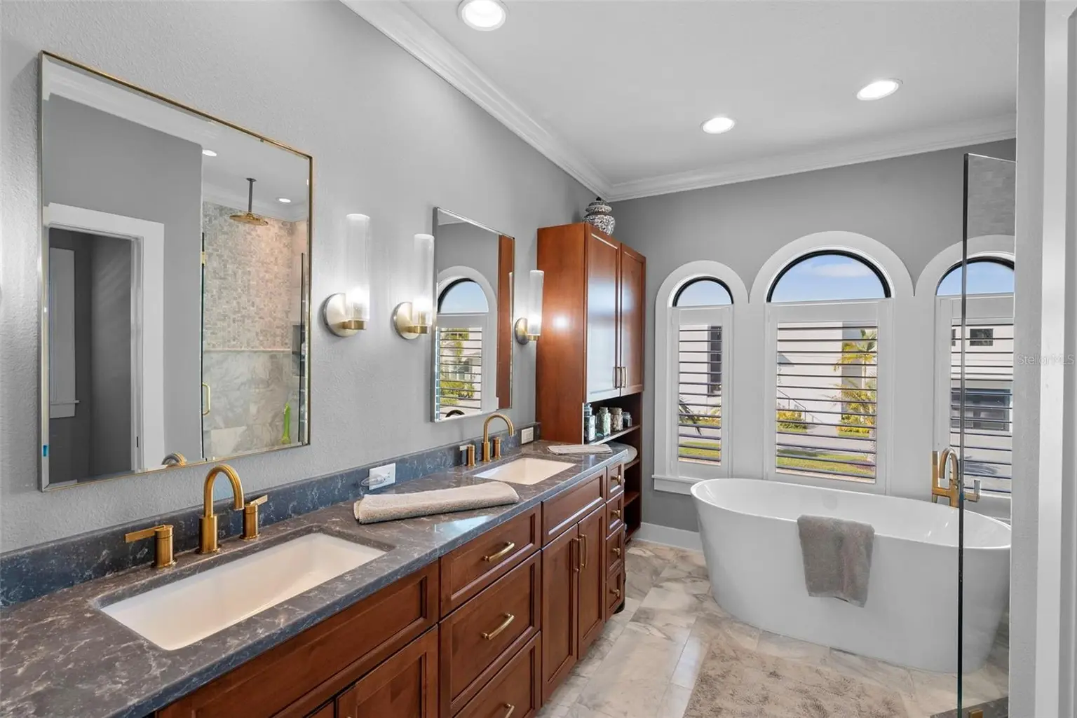 4926 W MELROSE AVENUE N, TAMPA, FL, photo 23 of 39