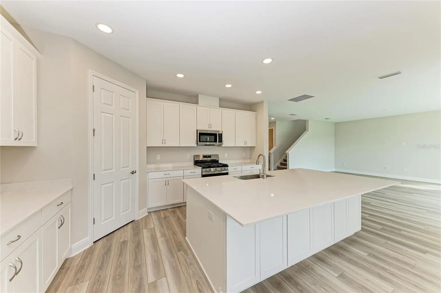 8509 DOVE BOG TERRACE, PARRISH, FL, photo 16 of 40