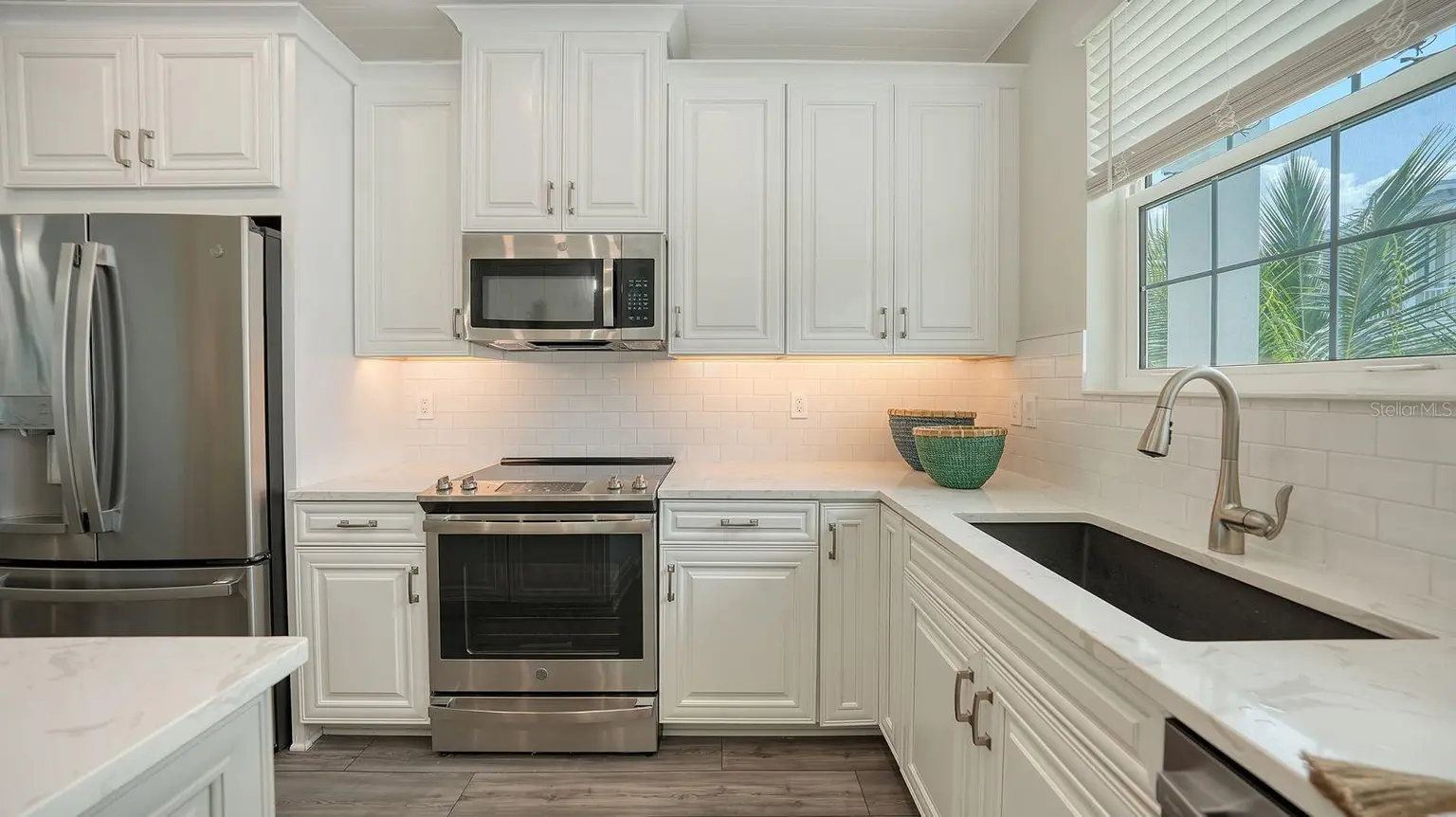 12413 GULF BREEZE TERRACE, CORTEZ, FL, photo 12 of 37
