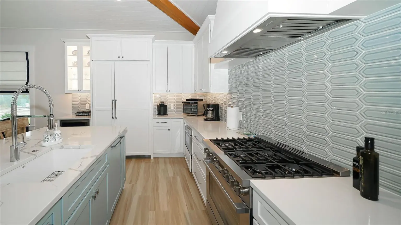 307 62ND STREET, HOLMES BEACH, FL, photo 5 of 53