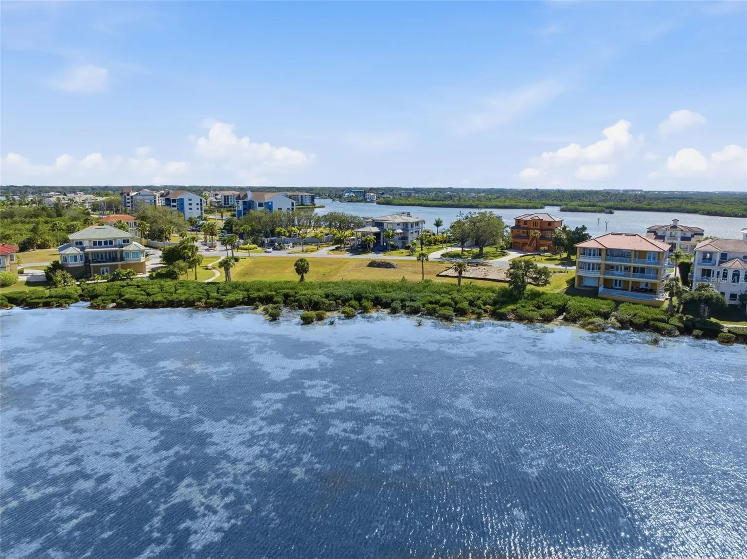 25 HARBORPOINTE DRIVE, PORT RICHEY, FL, photo 12 of 35
