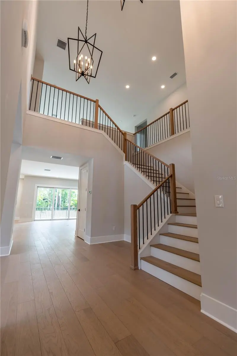 4316 W CORONA STREET, TAMPA, FL, photo 12 of 39