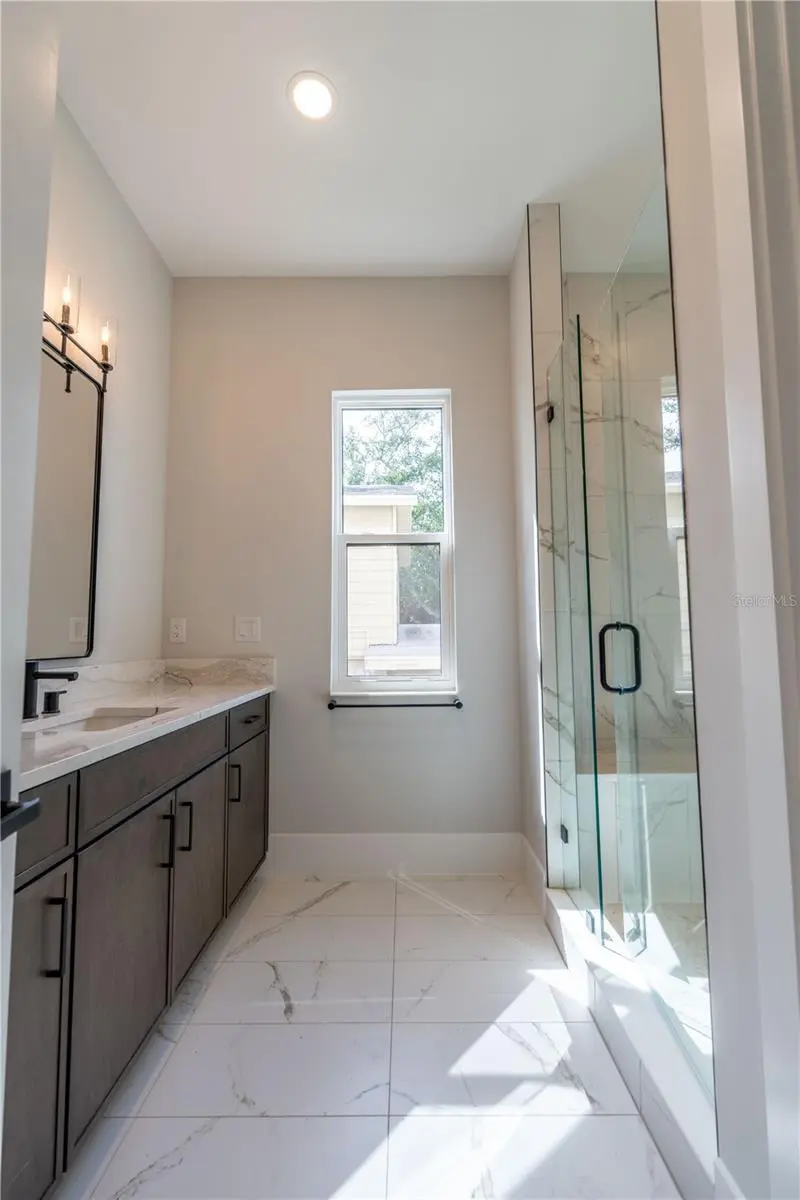 4316 W CORONA STREET, TAMPA, FL, photo 21 of 39