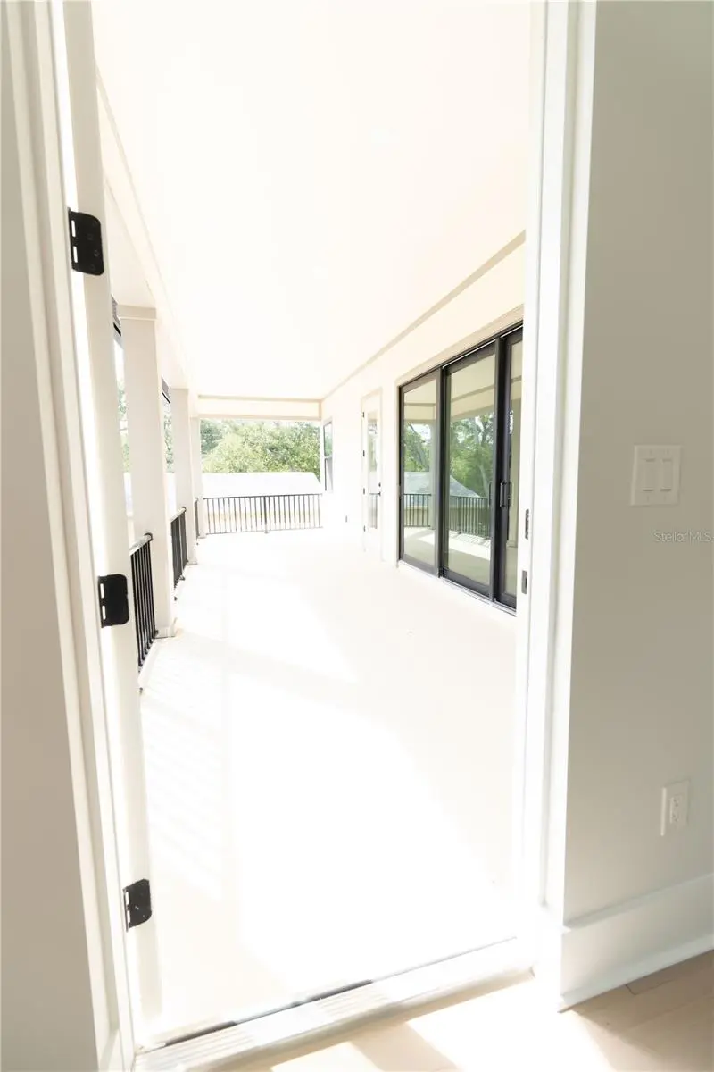 4316 W CORONA STREET, TAMPA, FL, photo 32 of 39