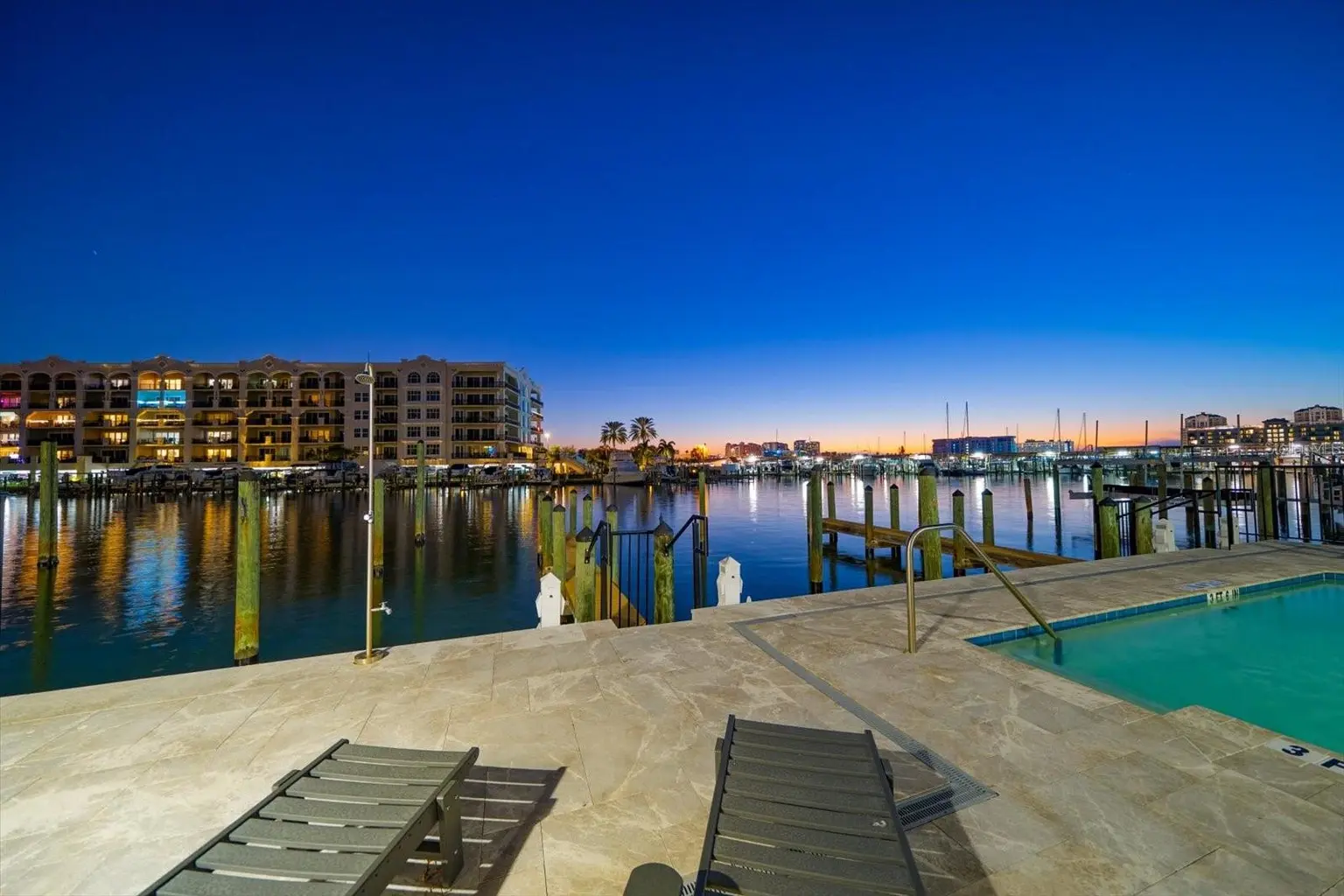 211 DOLPHIN POINT #201, CLEARWATER, FL