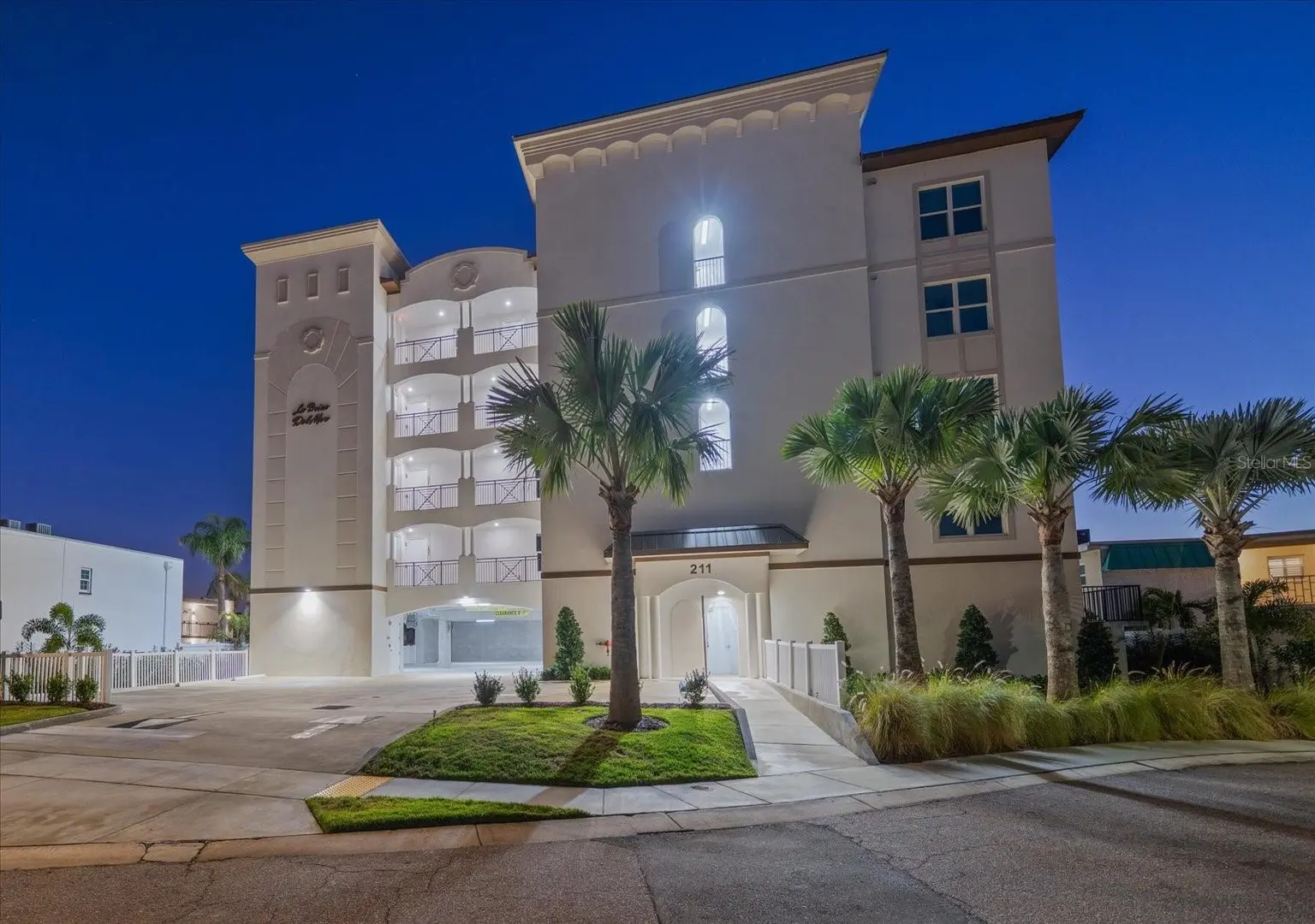 211 DOLPHIN POINT #203, CLEARWATER, FL, photo 2 of 36