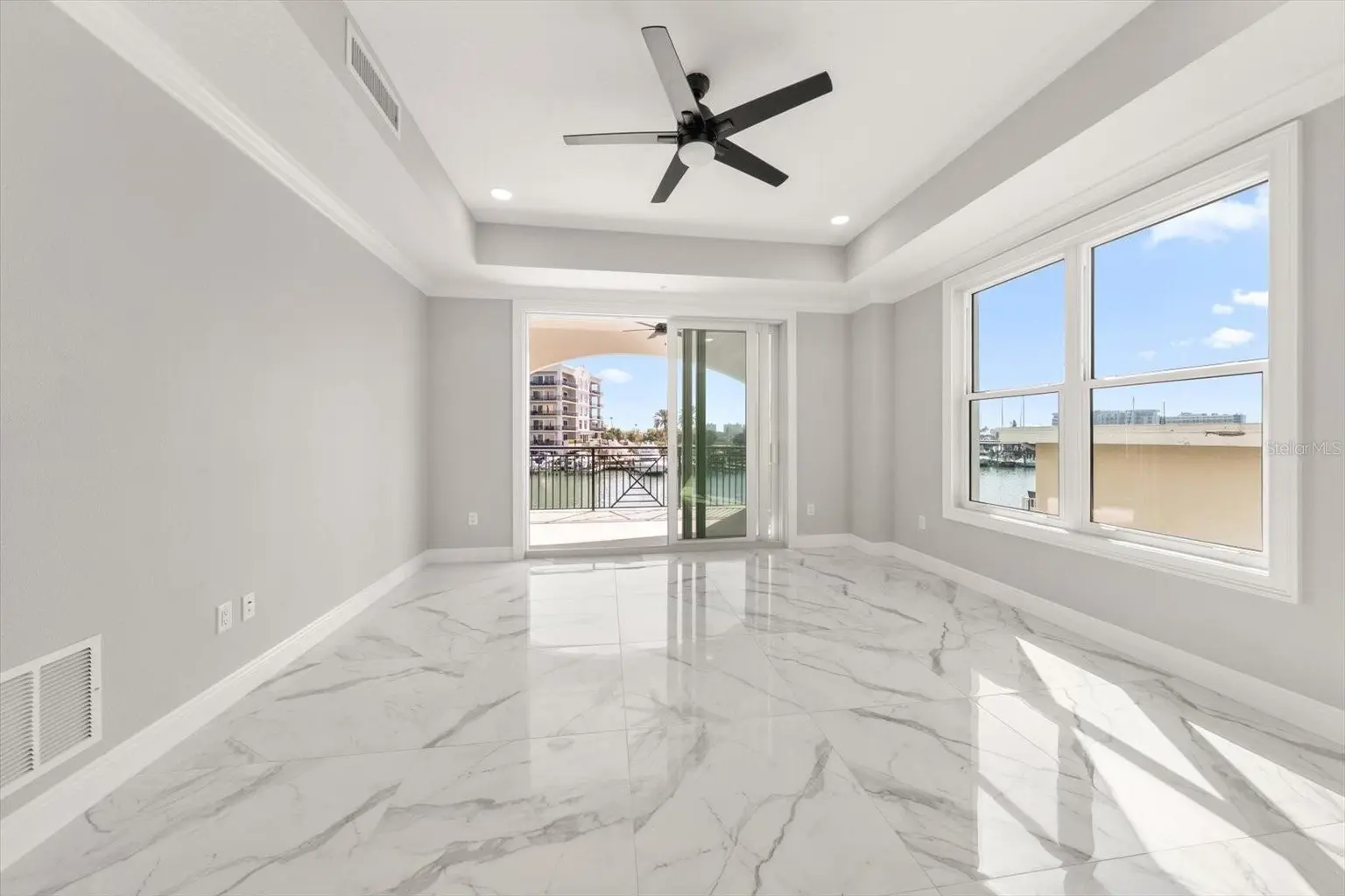 211 DOLPHIN POINT #203, CLEARWATER, FL, photo 10 of 36