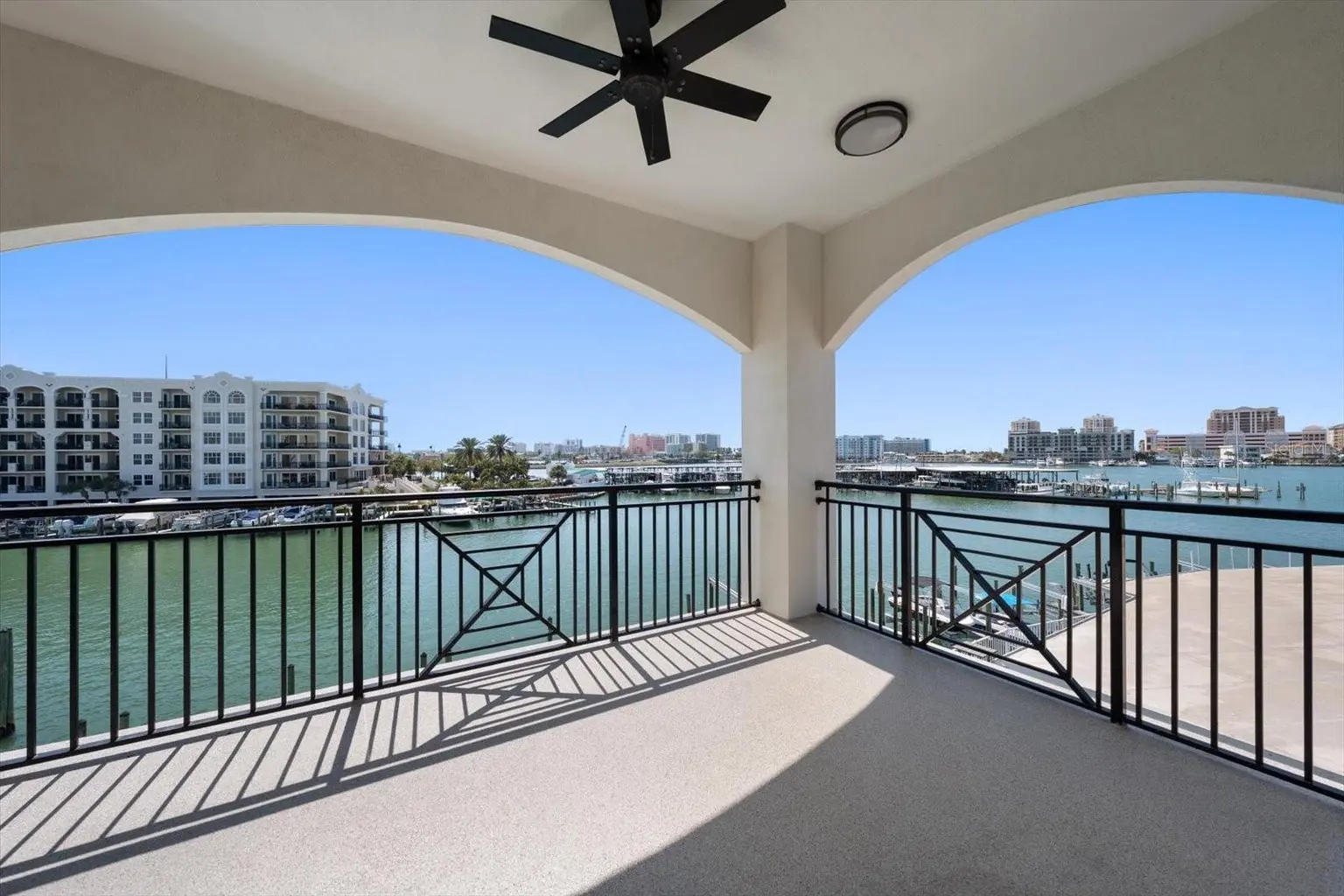 211 DOLPHIN POINT #303, CLEARWATER, FL