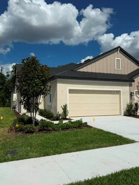 Fairway Pointe home, photo 3 of 8