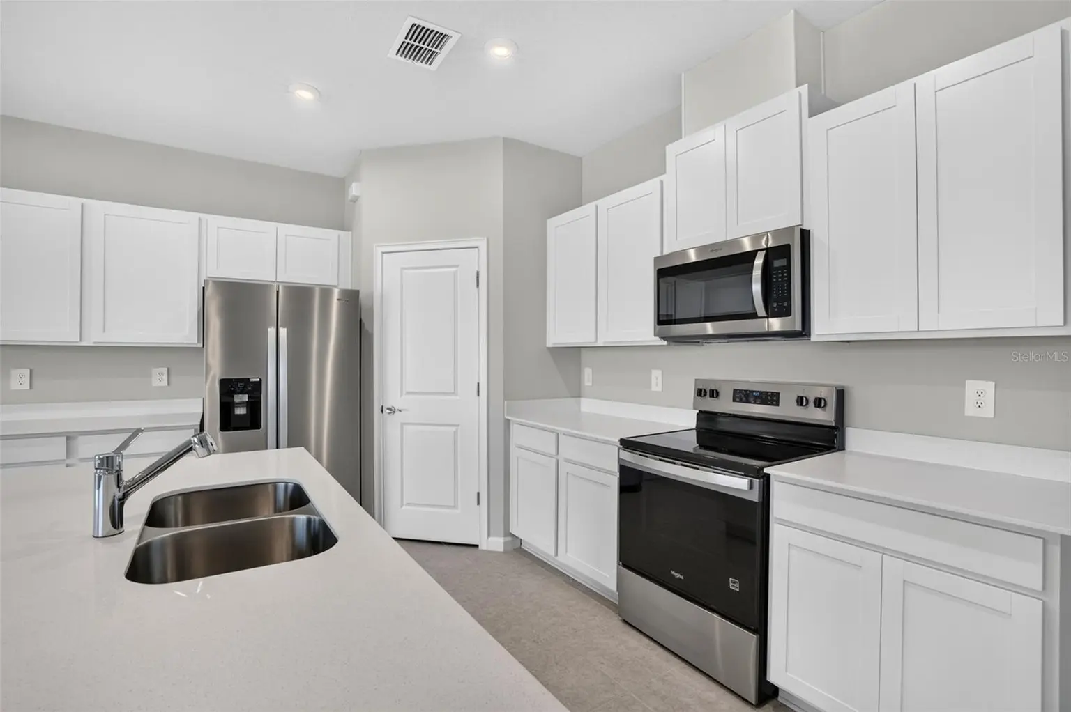 5628 SKYLIGHT WAY, PALMETTO, FL, photo 7 of 34