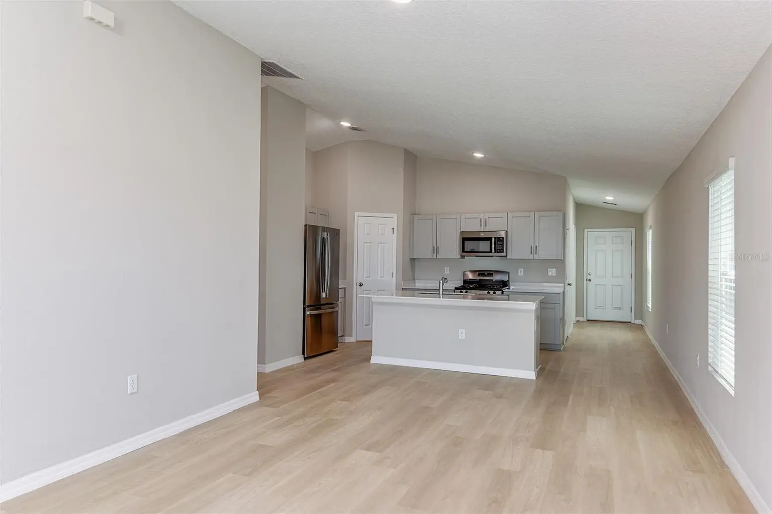 15250 MAUDE LANDING LOOP, WIMAUMA, FL, photo 10 of 23