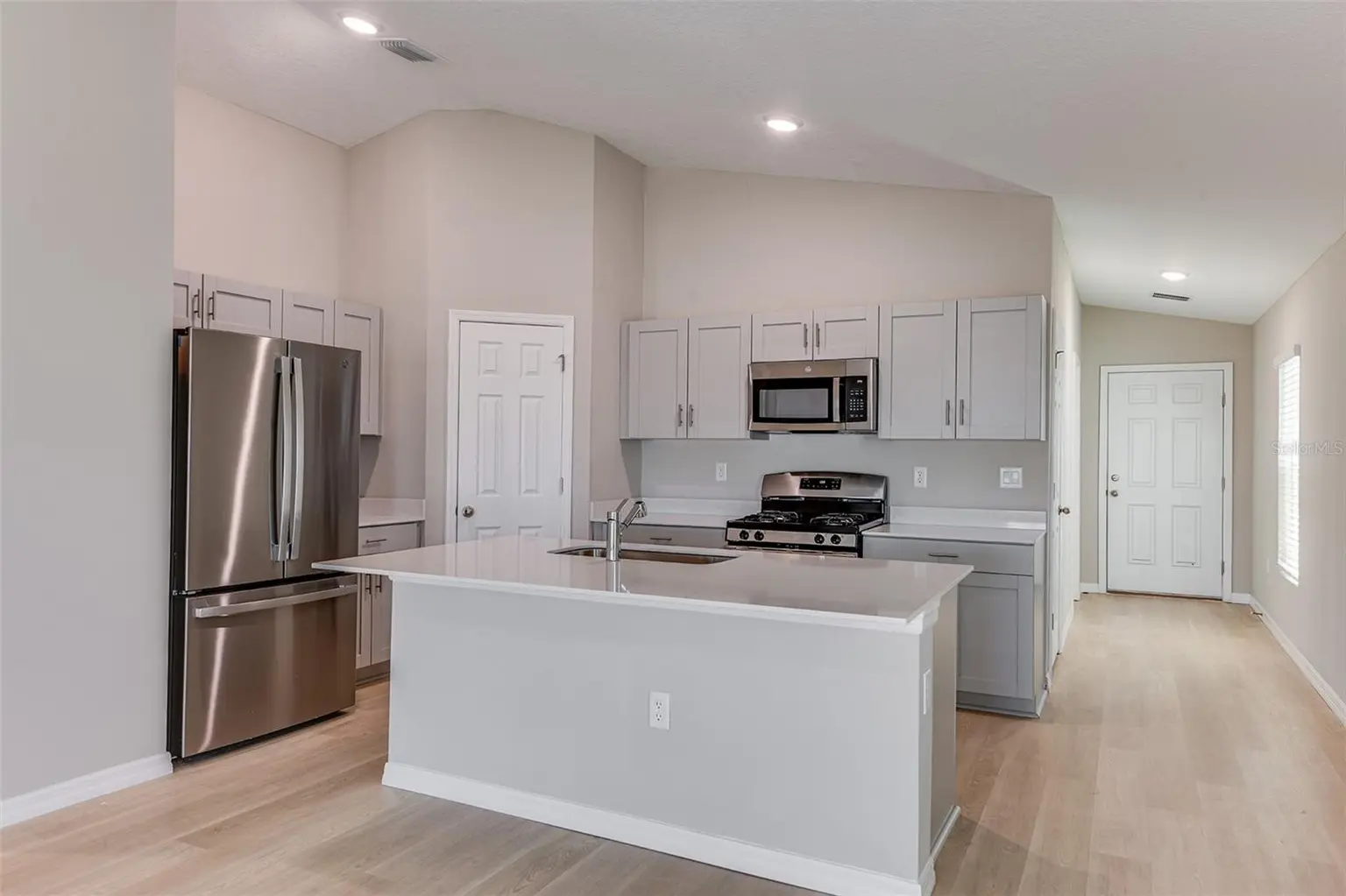 15250 MAUDE LANDING LOOP, WIMAUMA, FL, photo 11 of 23