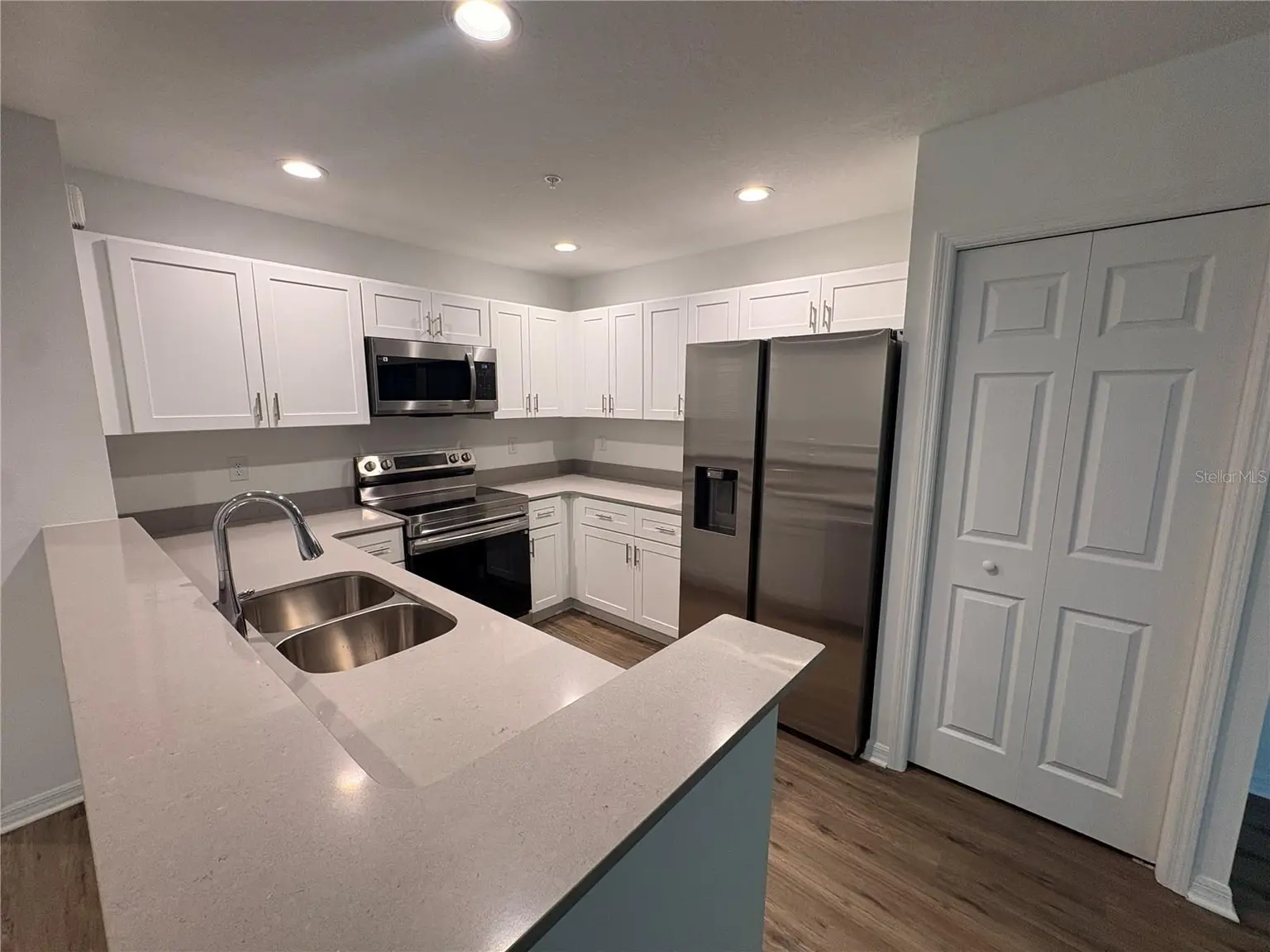 2525 6TH AVENUE DRIVE E, BRADENTON, FL, photo 12 of 18