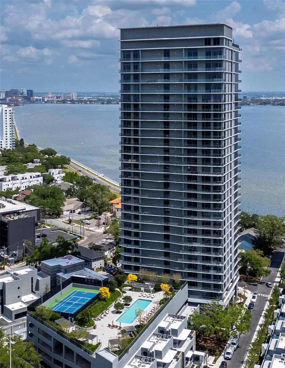 Ritz Carlton Residences Tower Ii home, photo 4 of 8
