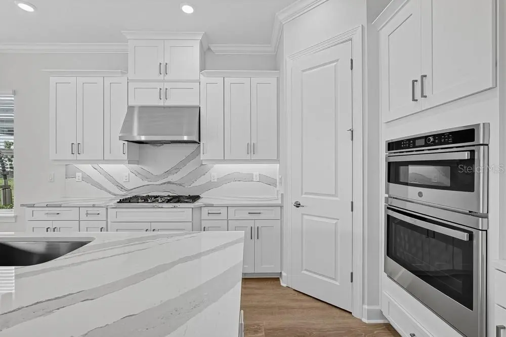 3208 VICENZA COURT, BRADENTON, FL, photo 6 of 56