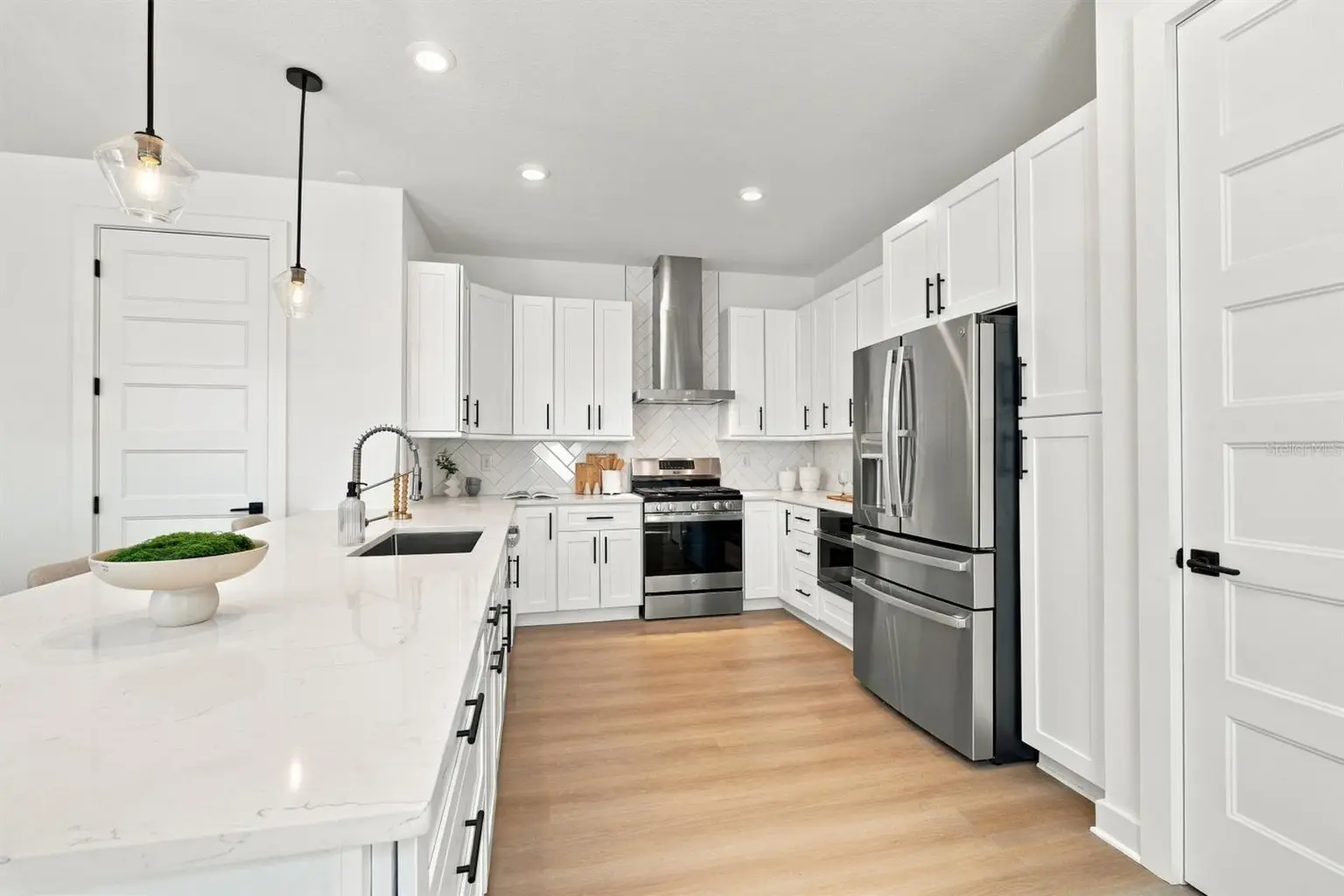 2508 W GRAY STREET #1, TAMPA, FL, photo 4 of 57