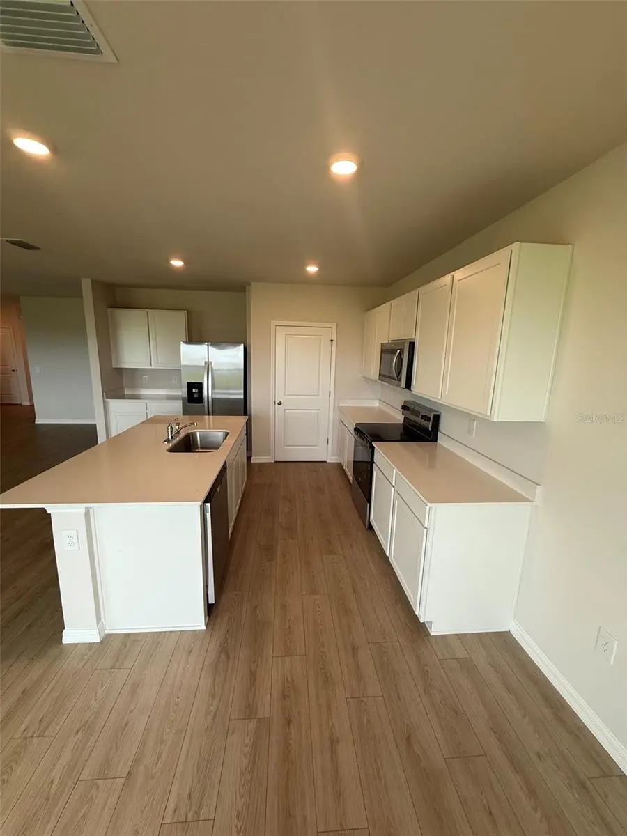 11003 44TH AVENUE E, PALMETTO, FL, photo 2 of 48