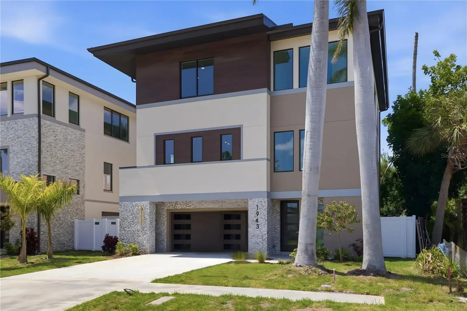 1943 SHORE ACRES BOULEVARD NE, ST PETERSBURG, FL