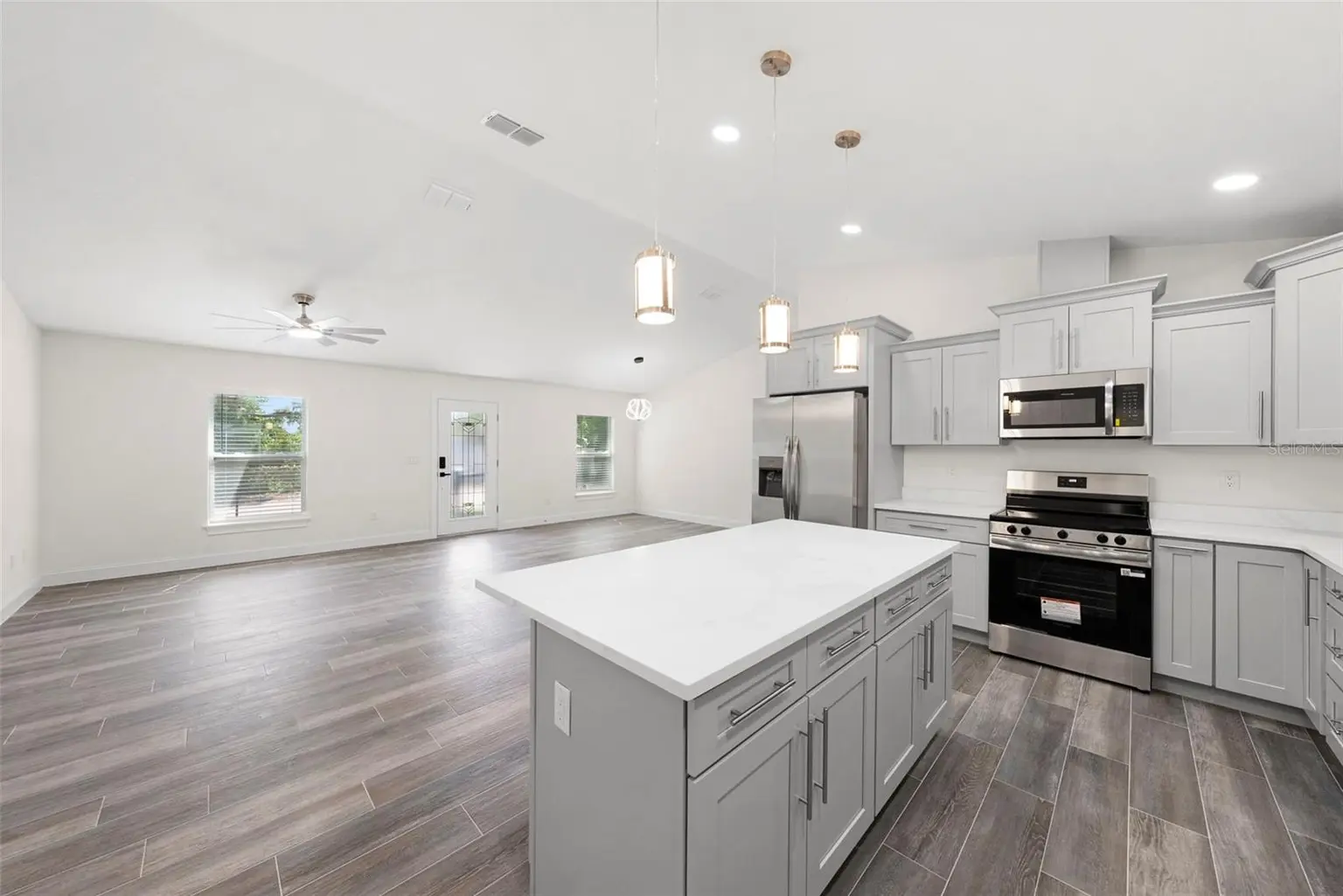 5062 80TH LANE N, ST PETERSBURG, FL, photo 6 of 55
