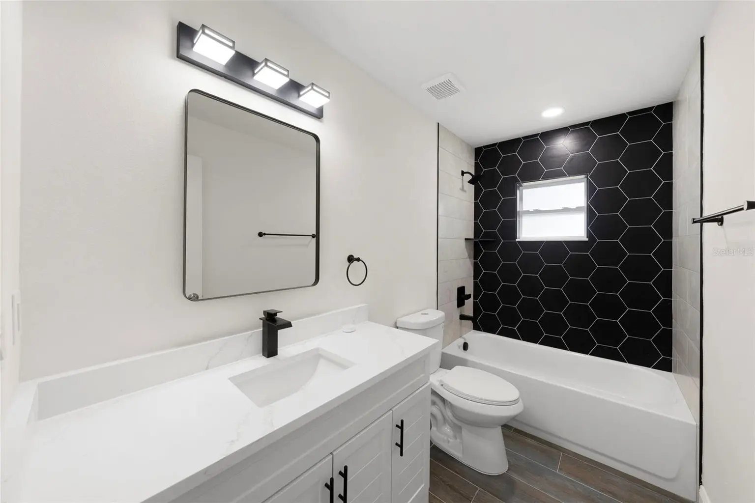 5062 80TH LANE N, ST PETERSBURG, FL, photo 13 of 55