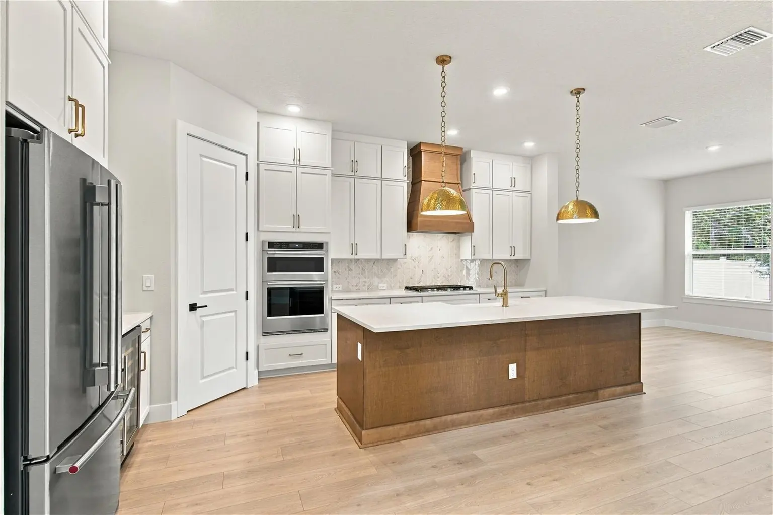 North Riverside home, photo 7 of 7