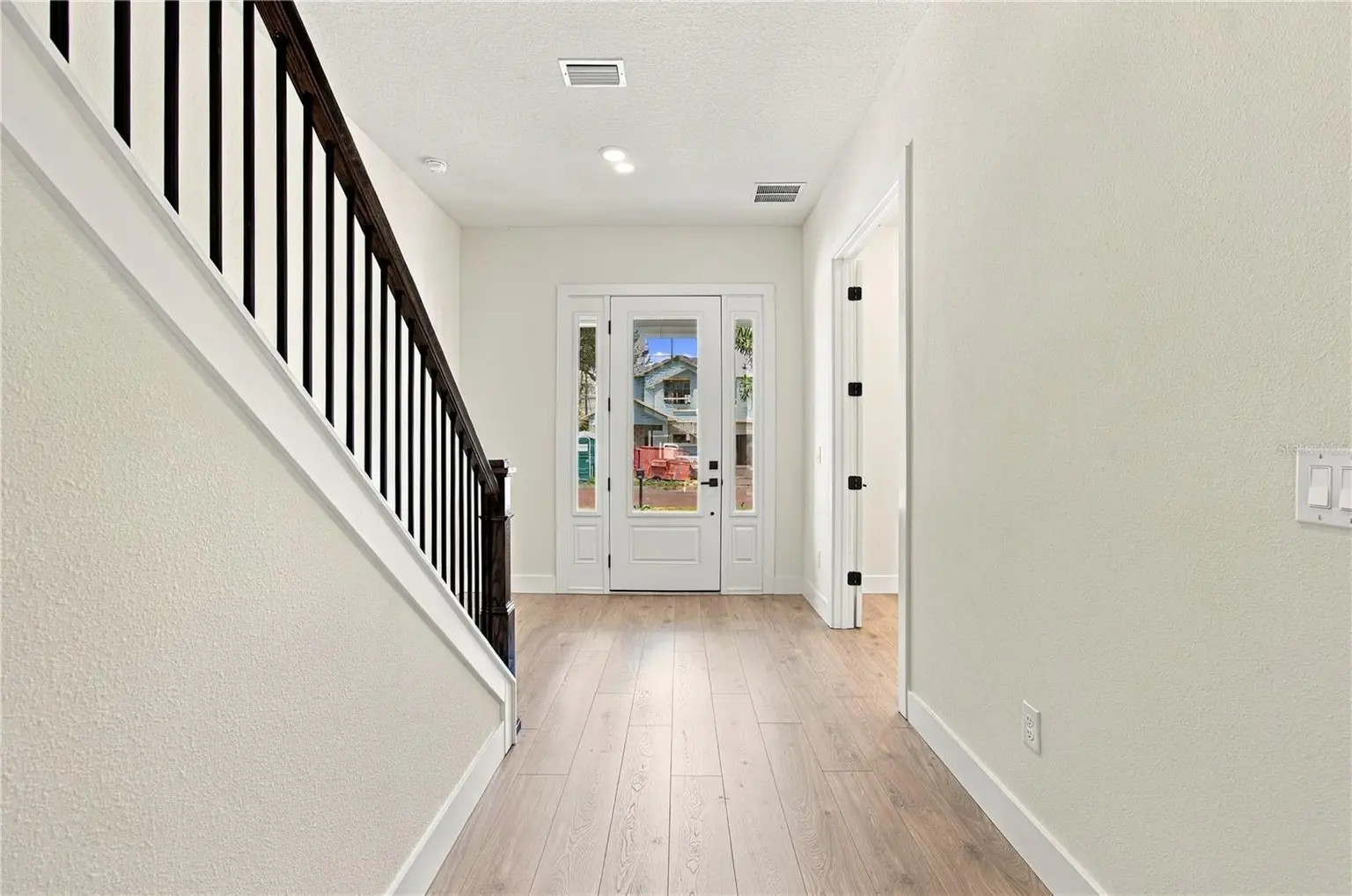 812 W ORIENT STREET, TAMPA, FL, photo 3 of 43