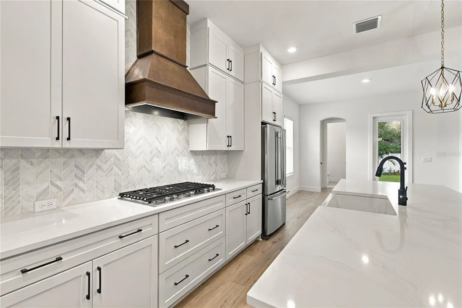 812 W ORIENT STREET, TAMPA, FL, photo 8 of 43