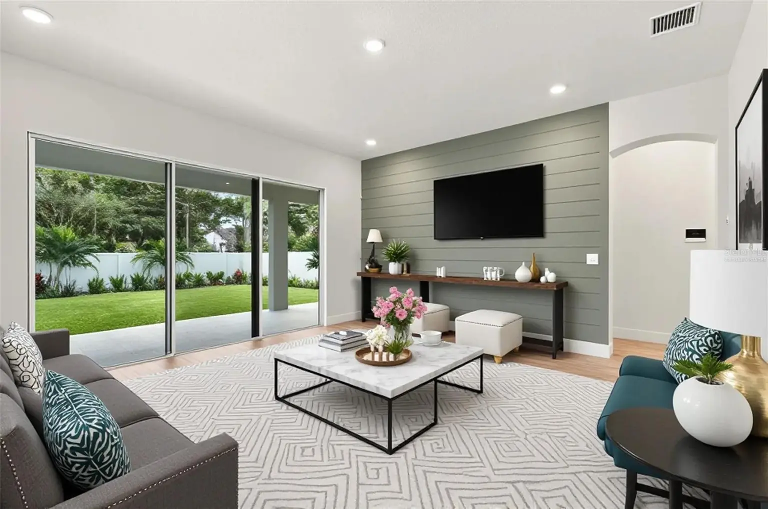 812 W ORIENT STREET, TAMPA, FL, photo 12 of 43