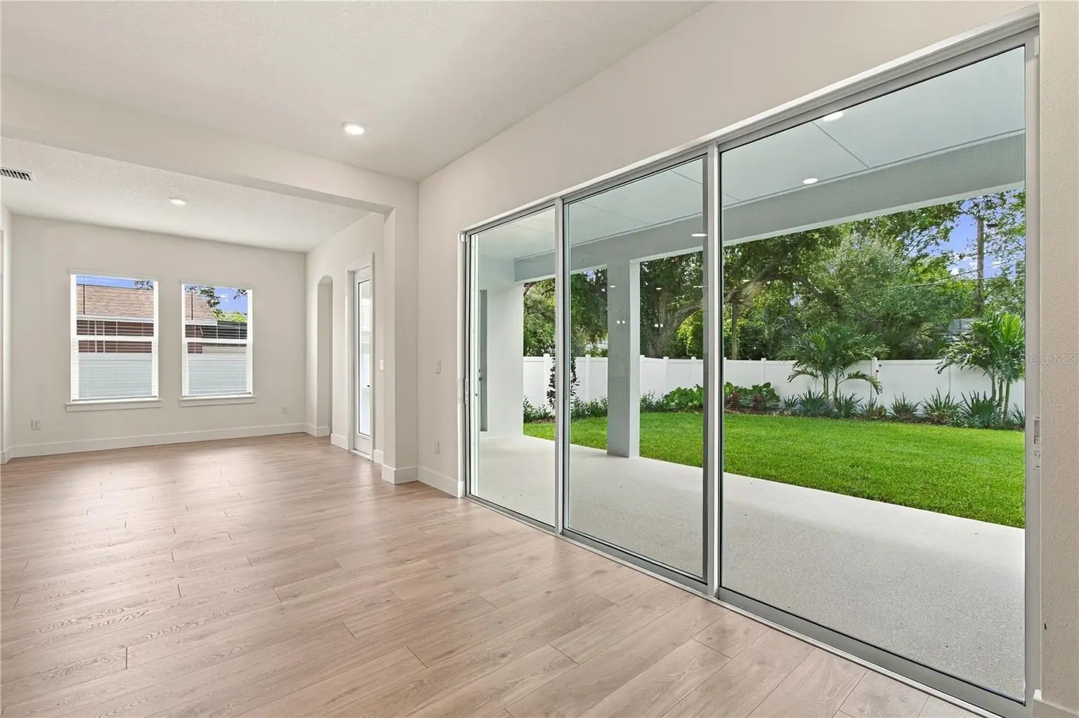 812 W ORIENT STREET, TAMPA, FL, photo 17 of 43