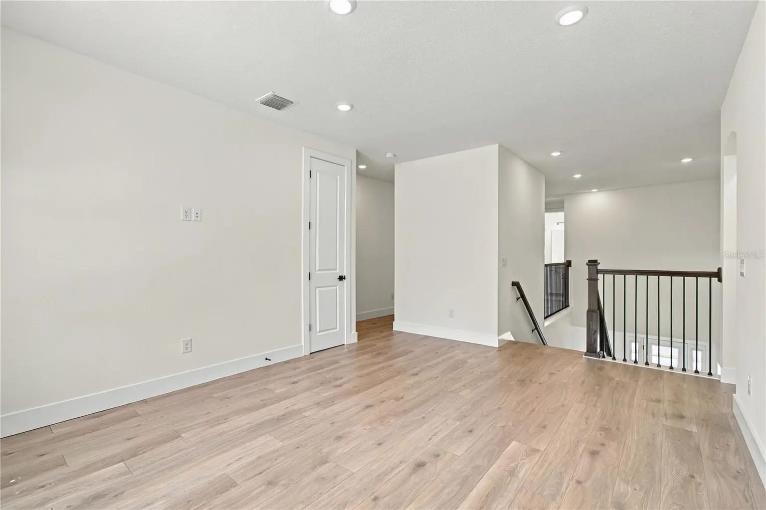 812 W ORIENT STREET, TAMPA, FL, photo 22 of 43