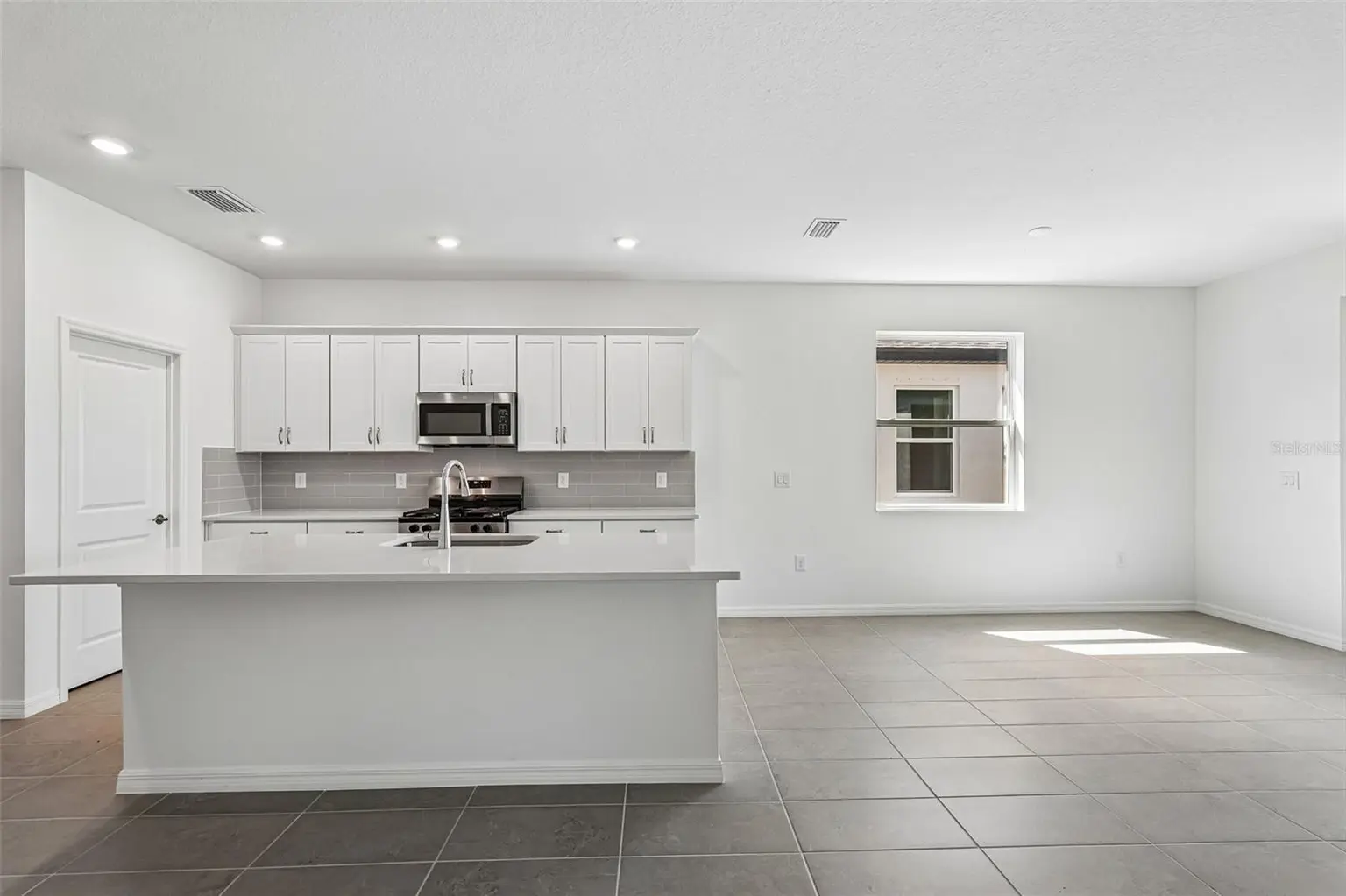 8713 CANARD COVE, PALMETTO, FL, photo 3 of 27