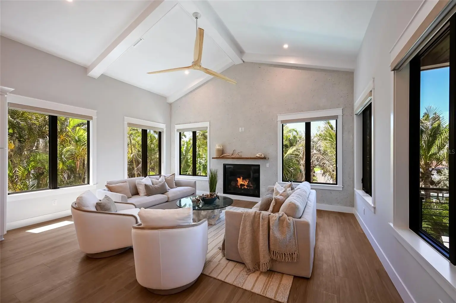 513 N BAY BOULEVARD, ANNA MARIA, FL, photo 9 of 78