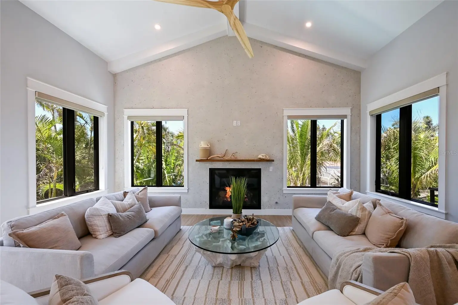 513 N BAY BOULEVARD, ANNA MARIA, FL, photo 10 of 78