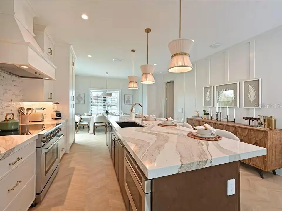 2209 AVENUE B, BRADENTON BEACH, FL, photo 10 of 43