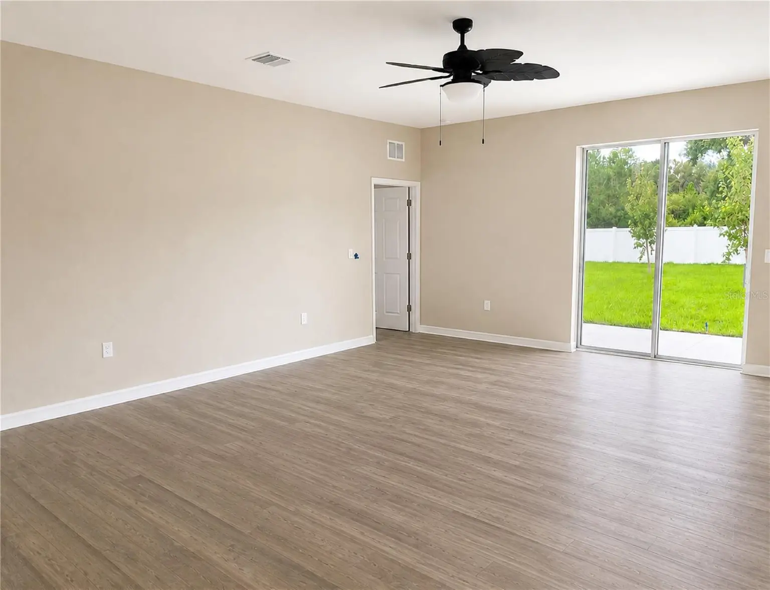 411 SHANNON ESTATES COURT, PLANT CITY, FL, photo 7 of 17