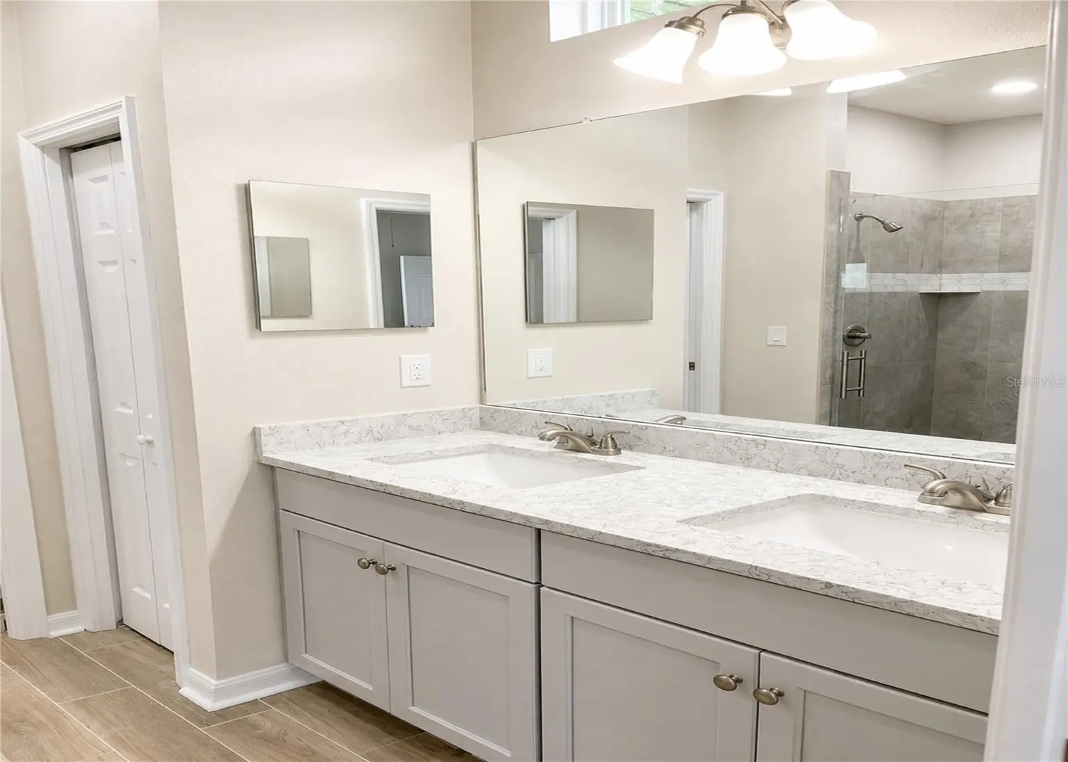 411 SHANNON ESTATES COURT, PLANT CITY, FL, photo 9 of 17