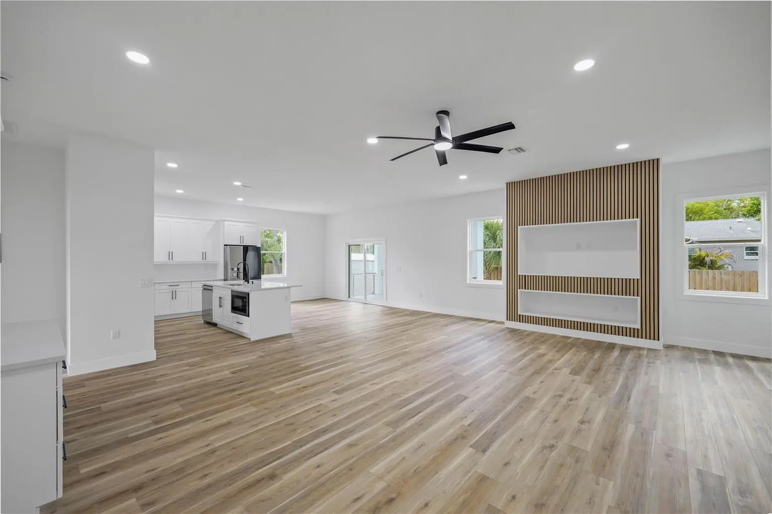 8526 INDIES DRIVE, HUDSON, FL, photo 7 of 25