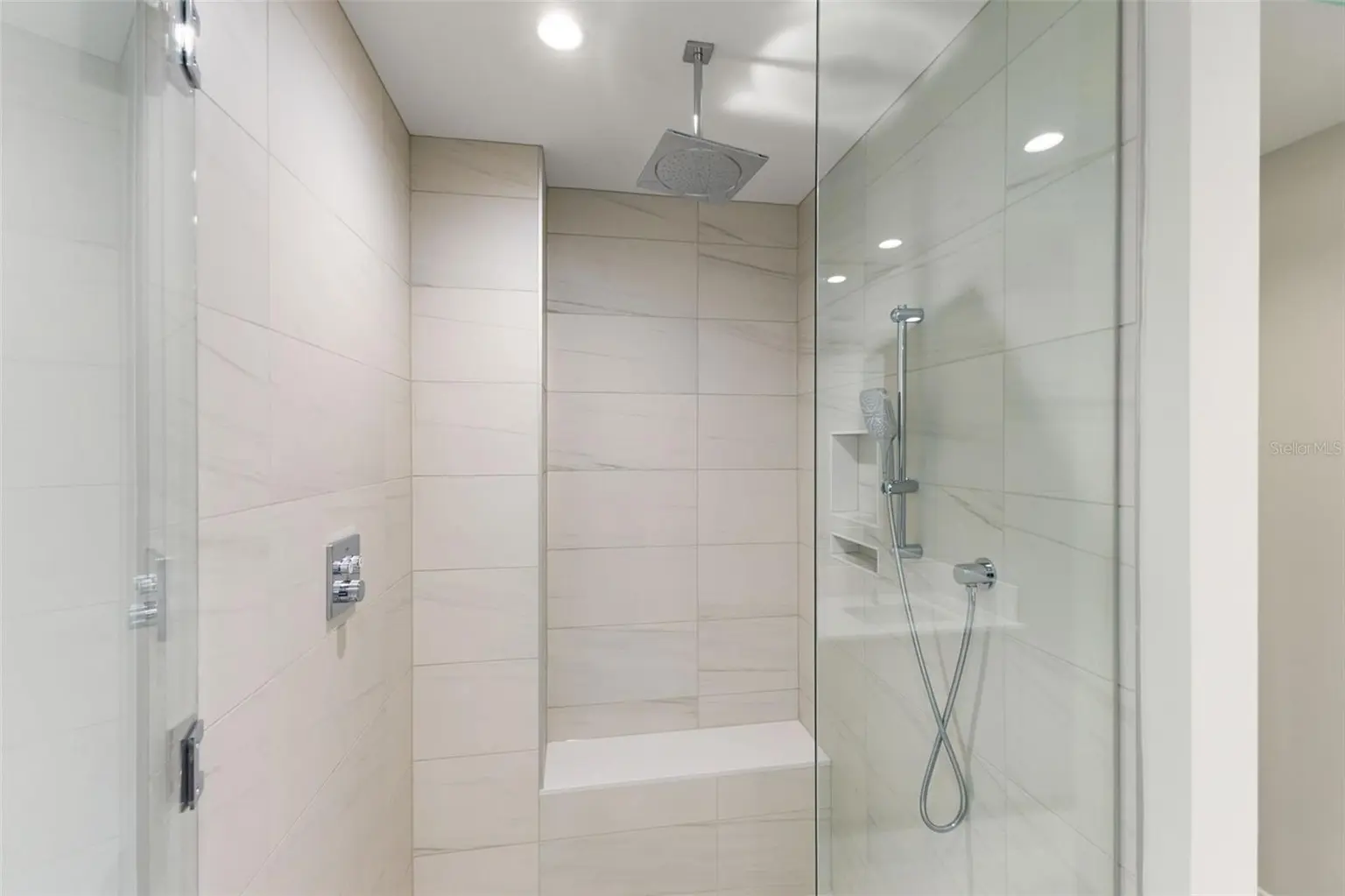 275 1ST AVENUE S #2308, ST PETERSBURG, FL, photo 9 of 48