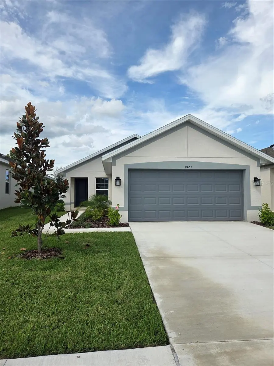 Highland Hills home, photo 5 of 8