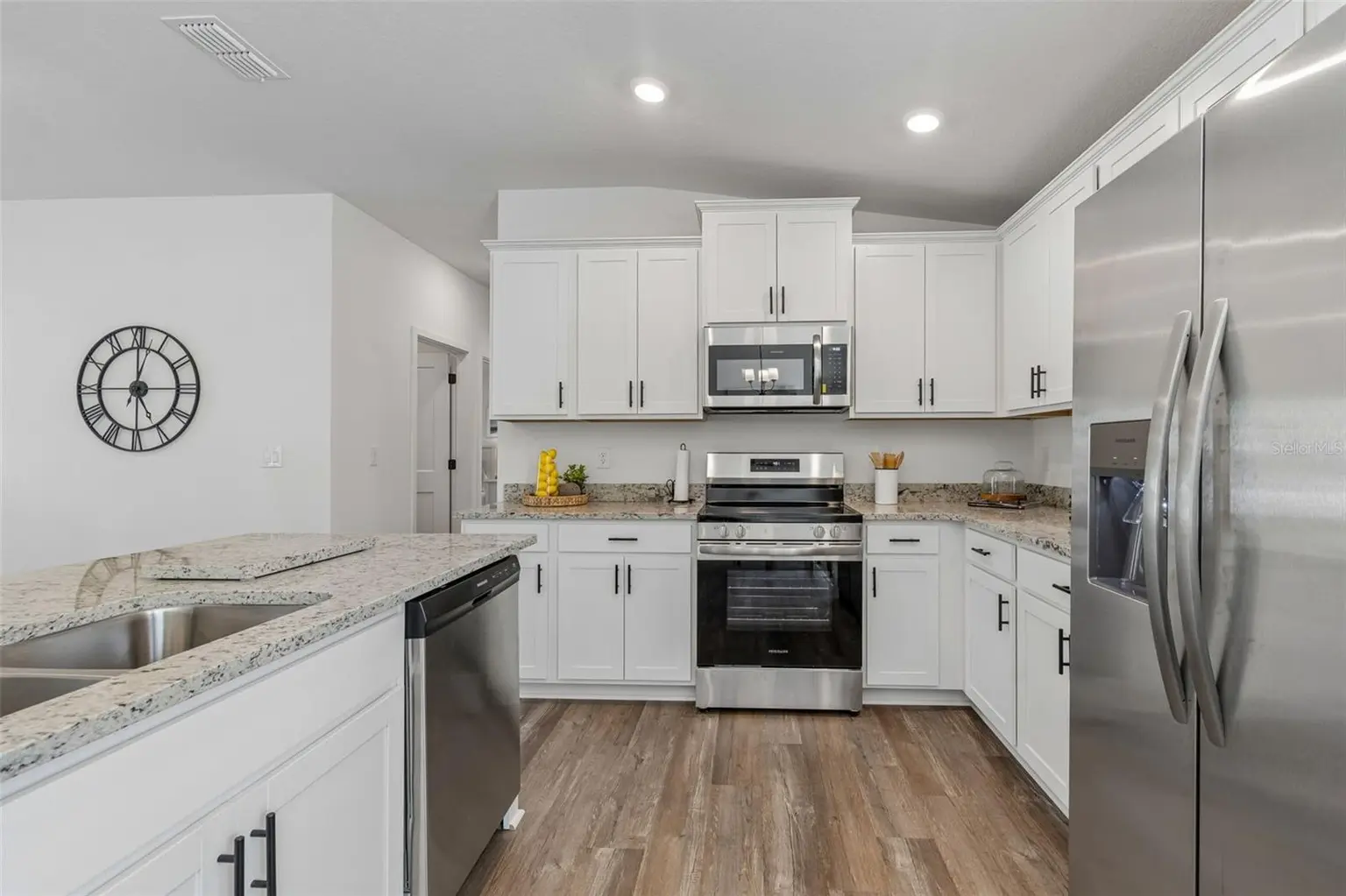 9423 HIGHLAND HILLS DR STREET, HUDSON, FL, photo 9 of 26